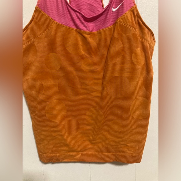 Nike Retro Vintage Racerback Fitted Active Tank Size XL - Picture 9 of 10